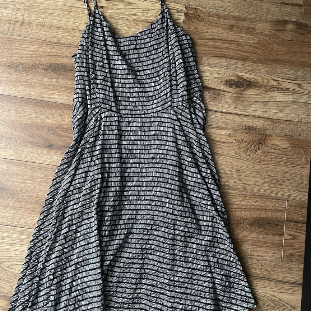 Old Navy Black and Gray Striped Midi Dress